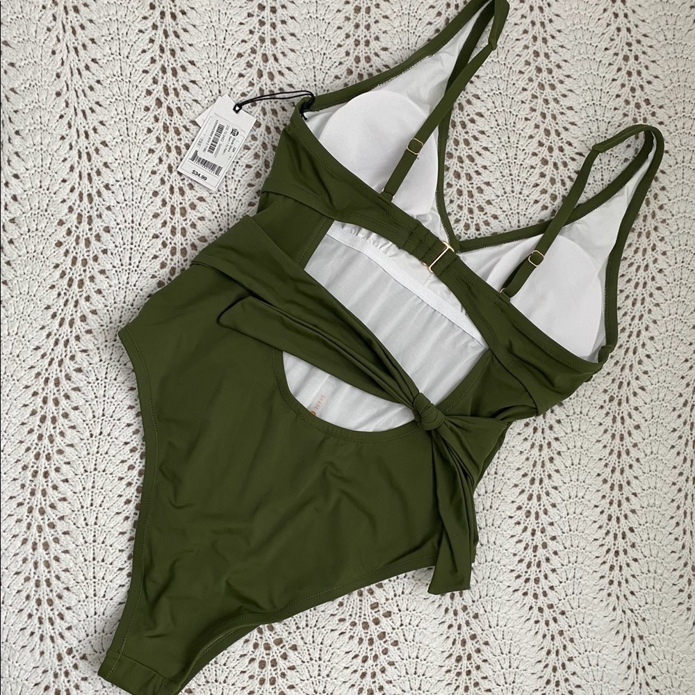 One Piece Bathing Suits - Picture 2 of 14